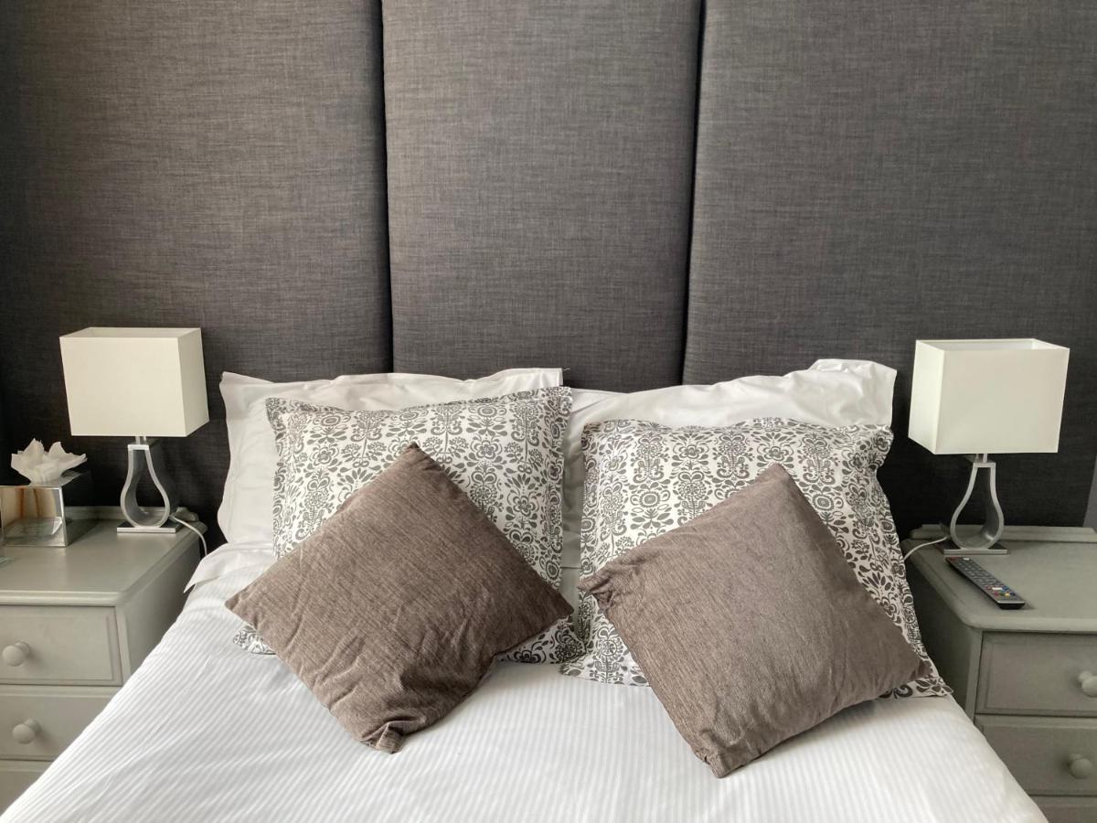 Gasthuis The Esplanade 4*